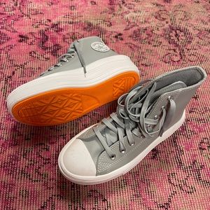 Platform converse with orange sole